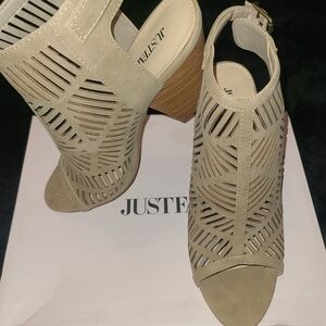 NEW Just fab coral taupe wedge sandal heeled faux suede women's size 8.5 shoes